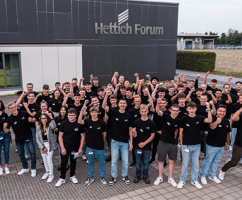 Apprentices from the Hettich Education Academy
